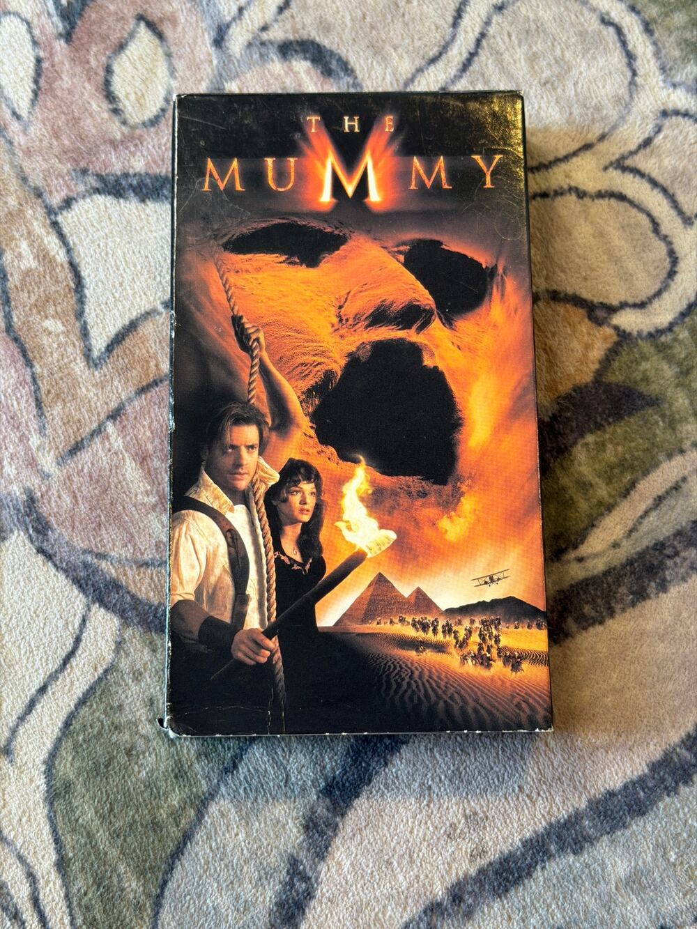 The Mummy vhs tape slipcover Universal studios ex-blockbuster brendan frasier